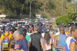 Vecinos de La Macarena trancaron la Panamericana por falta de agua