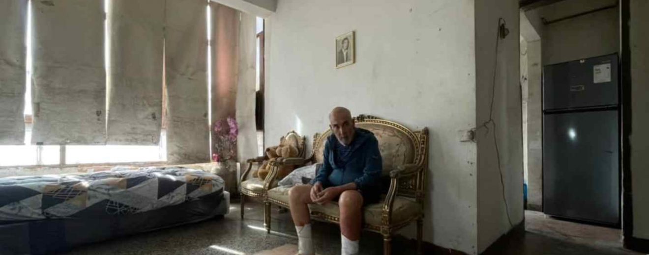 José Breijo recuperó su vivienda en Caracas, aunque encontró el apartamento completamente vacío tras años detenido.
