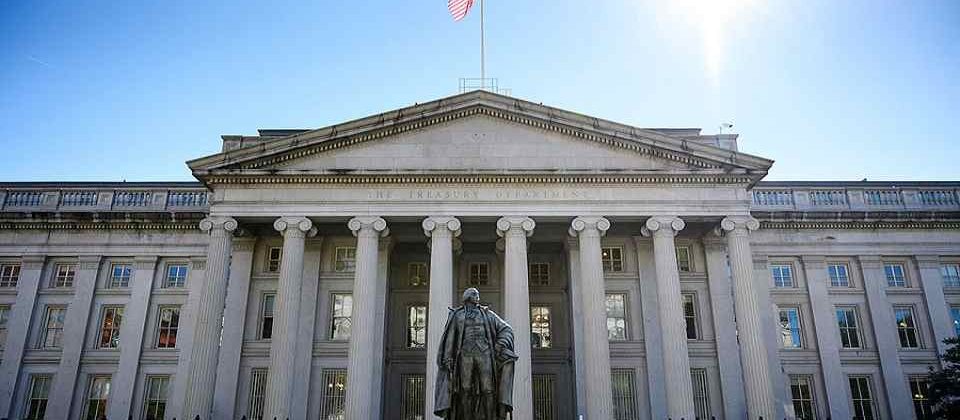 Fachada del departamento del tesoro en estados unidos