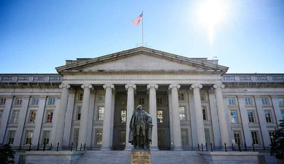 Fachada del departamento del tesoro en estados unidos