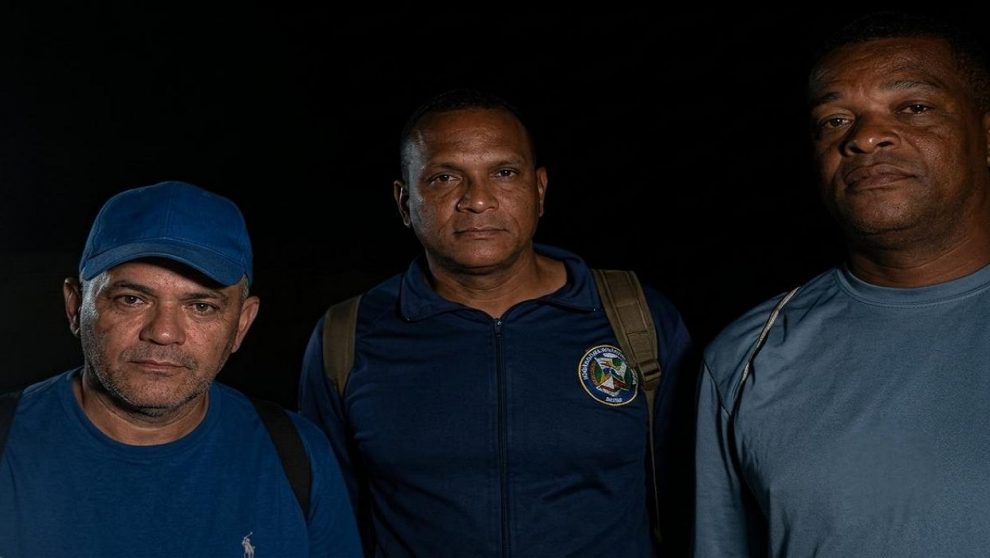 Excarcelaron a tres expolicías metropolitanos
