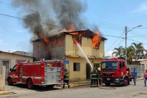 Incendio consumió una vivienda