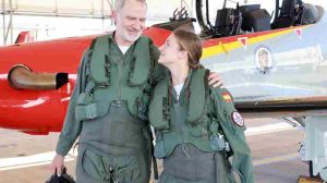 Princesa Leonor compartió un vuelo con el rey Felipe en una jornada histórica de su formación militar. Video