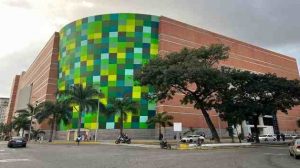 centro comercial sambil de la candelaria ubicado en caracas