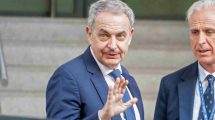 Zapatero reivindica su inocencia en el caso Plus Ultra
