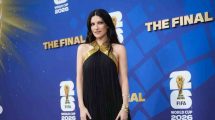 Laura Pausini dedica su actuación en la clausura del Mundial 2026 a Venezuela
