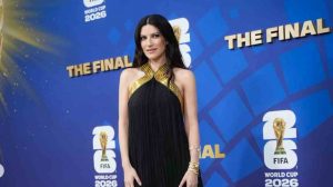 Laura Pausini dedica su actuación en la clausura del Mundial 2026 a Venezuela