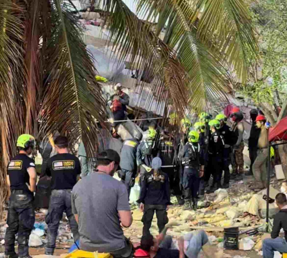 Joven hallada con vida entre los escombros en La Guaira