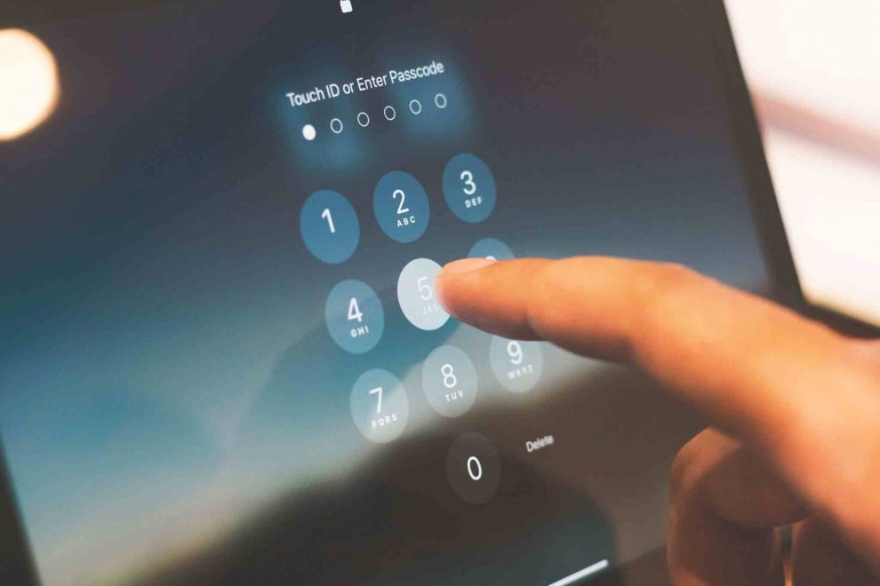 Cómo Las Contraseñas Seguras Y La Autenticación Multifactor Mejoran La Seguridad En Línea