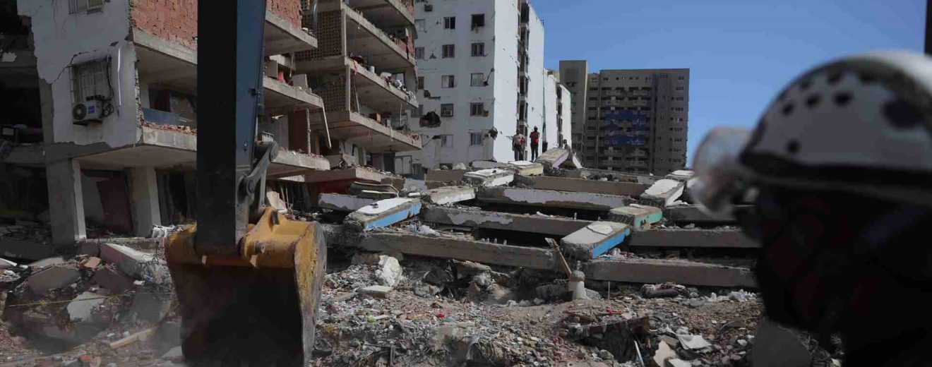 Hallan los cuerpos de Fabio Bastardo y su madre tras 19 días de búsqueda en La Guaira. Residencias Tahití
