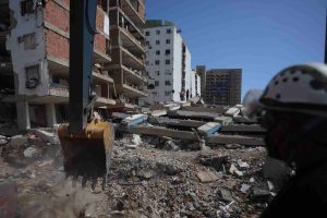 Hallan los cuerpos de Fabio Bastardo y su madre tras 19 días de búsqueda en La Guaira. Residencias Tahití
