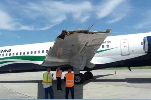 Avión de Venezolana sufrió daños en un ala tras incidente en Aragua