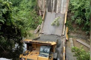 Colapsó puente entre Aragua y Guárico este viernes
