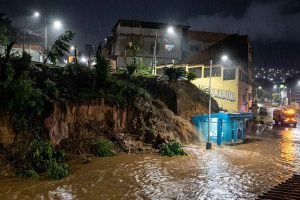 Lluvias causaron anegaciones en Las Tejerías, Aragua