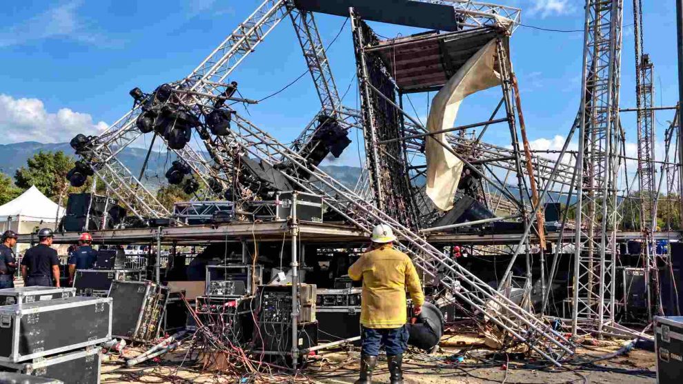 Colapso de tarima deja tres universitarios heridos en Táchira