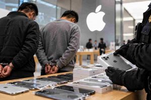 Dos ciudadanos chinos defraudaron a Apple