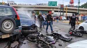 Choque múltiple en La Yaguara deja un fallecido y 15 heridos