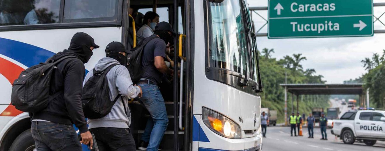 Sujetos robaron un autobus