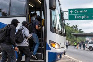 Sujetos robaron un autobus