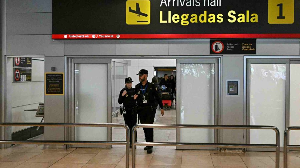 Detienen en Madrid a presunto exfuncionario venezolano con 50 kilos de cocaína
