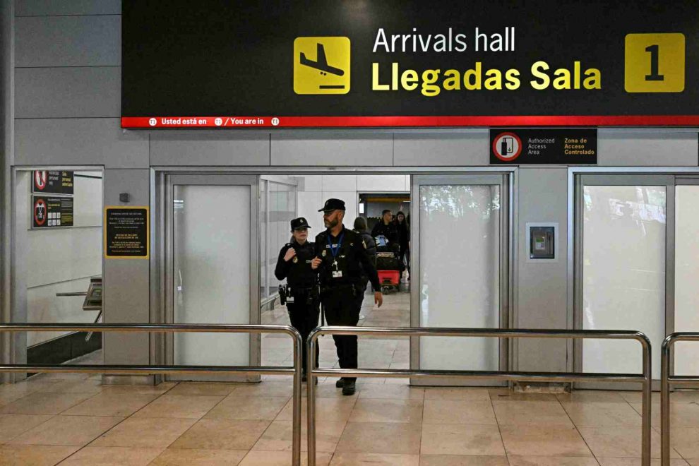 Detienen en Madrid a presunto exfuncionario venezolano con 50 kilos de cocaína