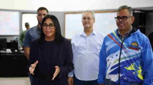 Delcy Rodríguez pide ahorrar electricidad ante demanda récord y apagones