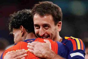 España remonta a Inglaterra en Wembley y debuta con victoria en la Nations League con goles decisivos de Baena y Oyarzabal.