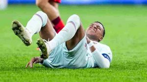 Mbappé estará dos semanas de baja por lesion
