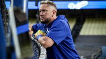 Miguel Rojas anuncia su retiro de las Grandes Ligas tras 13 temporadas